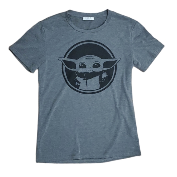 Sheshow Tops - Baby Yoda / The Child / Grogu Size Small T-shirt